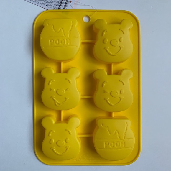 Winnie the Pooh Silicone Molds - Picture 1 of 4